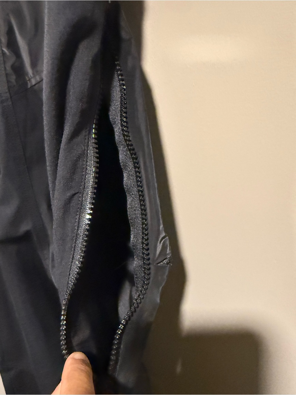 Louis Vuitton Utility tech Cargo Trousers with Logo Patch and front zip pockets image 7